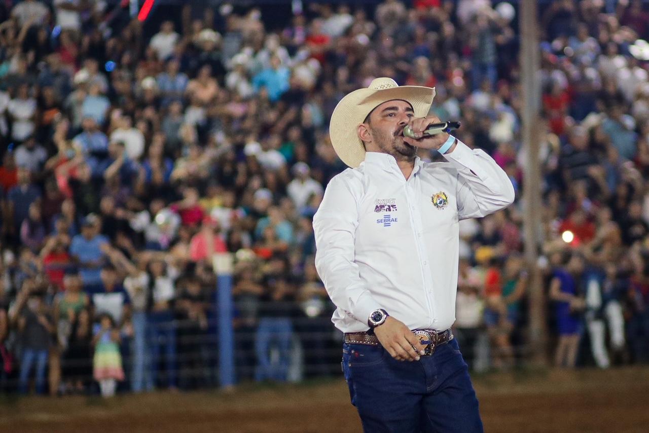 Dez peões se classificam para a última noite de Rodeio na Expoacre