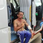 Homem em surto é ferido com golpe de terçado por faccionados após ser flagrado furtando em Rio Branco Homem em surto é ferido com golpe de terçado por faccionados após ser flagrado furtando em Rio Branco