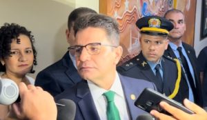 “Não tem segunda chance”, diz Gladson ao afirmar que secretário que não se enquadrar no plano de 100 dias de governo será dispensado