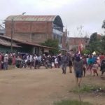 Pelo menos 20 brasileiros estão presos por bloqueio na ponte de Puerto Maldonado, no Peru
