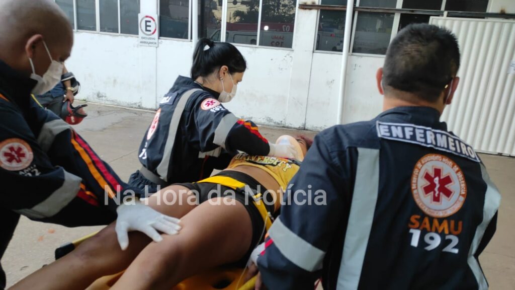 Motociclista bate na traseira de caminhonete e fica em estado grave em Rio Branco Motociclista bate na traseira de caminhonete e fica em estado grave em Rio Branco