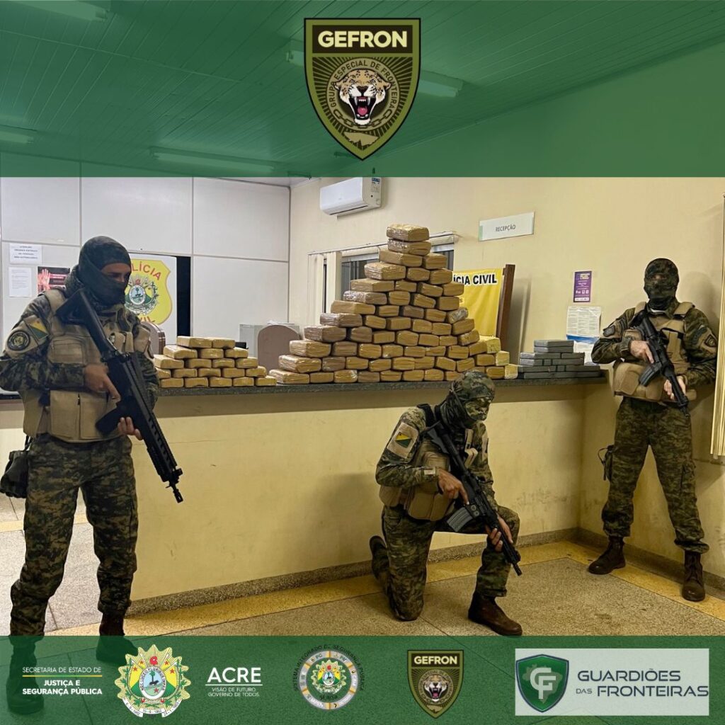 De uma só vez, Gefron apreende mais de 100 quilos de cocaína e skunk e prende dois indivíduos na BR-317