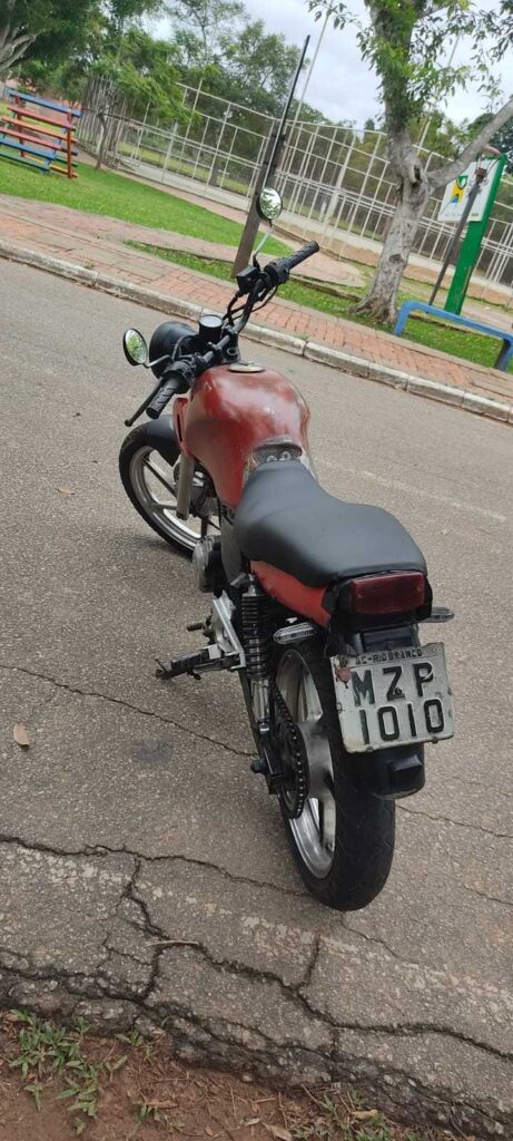 Abordado com moto roubada homem diz a polícia que comprou veículo na OLX