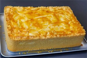 Empadão de frango fácil e delicioso a massa derrete na boca e o recheio é incrível