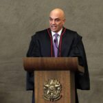 Moraes nega pedido para suspender posse de deputados Moraes nega pedido para suspender posse de deputados