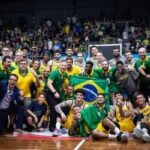 Brasil vence Estados Unidos e garante vaga no Mundial de Basquete Brasil vence Estados Unidos e garante vaga no Mundial de Basquete