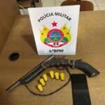 Durante patrulhamento, PM realiza abordagem e acaba prendendo homem por porte ilegal de arma de fogo em Senador Guiomard