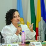Justiça impede prefeita do Acre de receber diária de mais de R$ 1 mil em viagens