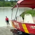 Bombeiros buscam por duas crianças desaparecidas no Rio Envira Bombeiros buscam por duas crianças desaparecidas no Rio Envira