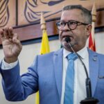 Deputado tenta colocar panos quentes em Operação Ptolomeu e servidores o chamam de caloteiro