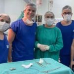 Após cirurgia de 10 horas, tumor gigante é retirado do cérebro de mulher no Ceará