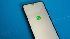Recurso que permite usar WhatsApp em 5 celulares pode ser perigoso