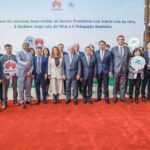 Lula sugere que Brics diminuam dependência do dólar Lula sugere que Brics diminuam dependência do dólar