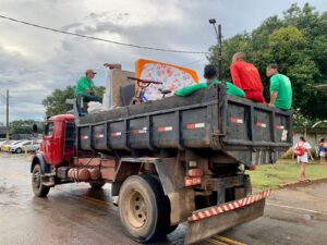 Mais de 300 famílias continuam abrigadas no Parque de Exposições