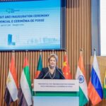 Dilma diz que vai buscar 'financiamentos inovadores' nos Brics Dilma diz que vai buscar 'financiamentos inovadores' nos Brics