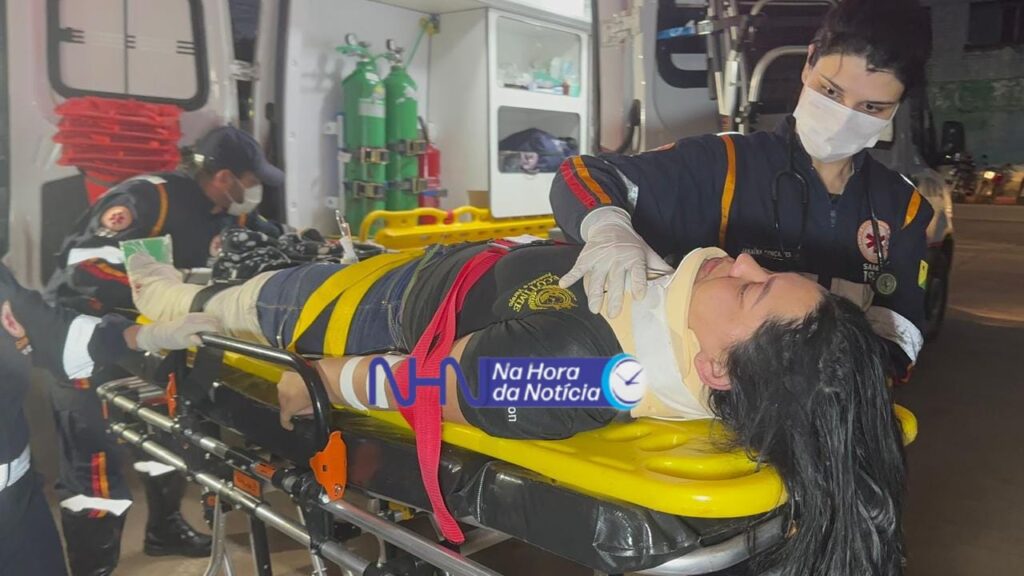 Mulher pega moto do namorado escondido e sofre grave acidente em Rio Branco