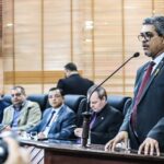 Deputado critica política de desenvolvimento de Gladson e diz que “a indústria que mais cresceu no Acre foi a de registro de preços e das caronas”