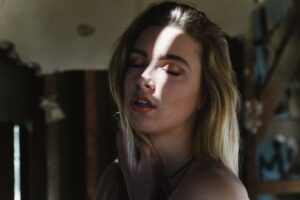 6 mensagens de WhatsApp para fazer quem você ama lembrar de você o dia todo