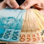 Governo vai antecipar salário de servidores ativos e inativos; Confira as datas