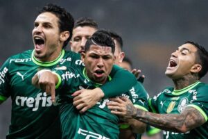 Rony tem gol de bicicleta anulado e Palmeiras fica no empate com Atlético-MG pelo Brasileirão