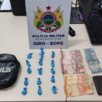 Polícia Militar detém dupla por tráfico de drogas no Mocinha Magalhães Polícia Militar detém dupla por tráfico de drogas no Mocinha Magalhães