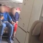 Homem que abriu porta de emergência em voo na Coreia do Sul é preso Homem que abriu porta de emergência em voo na Coreia do Sul é preso