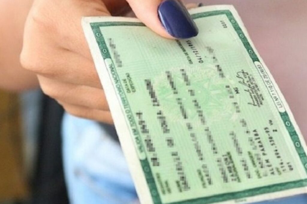 Uma identidade sem preconceitos: A transformação da nova carteira de identidade deixou muita gente surpresa