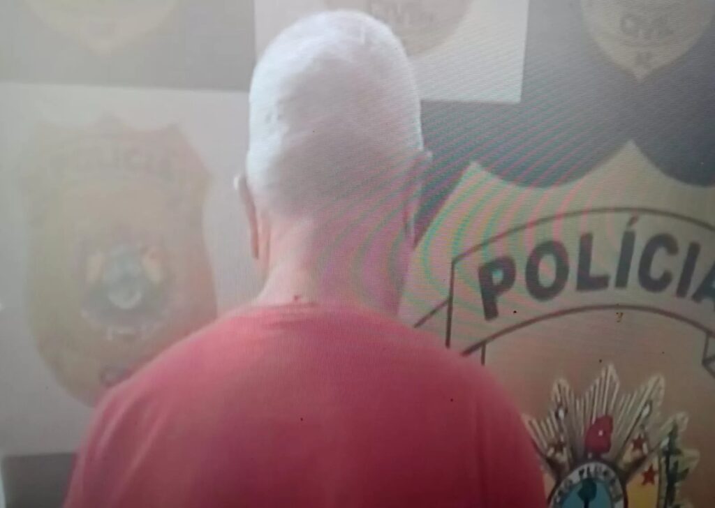 Idoso que recusou ser atendido por delegado negro responderá por crime de racismo