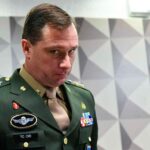 Mauro Cid enviou R$ 368 mil para os EUA em remessa 'atípica', mostra relatório do Coaf