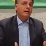 Bolsonaro ironiza divulgação de Pix, mas pondera que dados eram 'sigilosos' Bolsonaro ironiza divulgação de Pix, mas pondera que dados eram 'sigilosos'