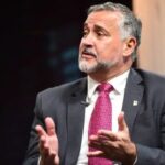 Ministro de Lula rechaça TV para o PT: “Se tiver para um partido, defendo para todos”