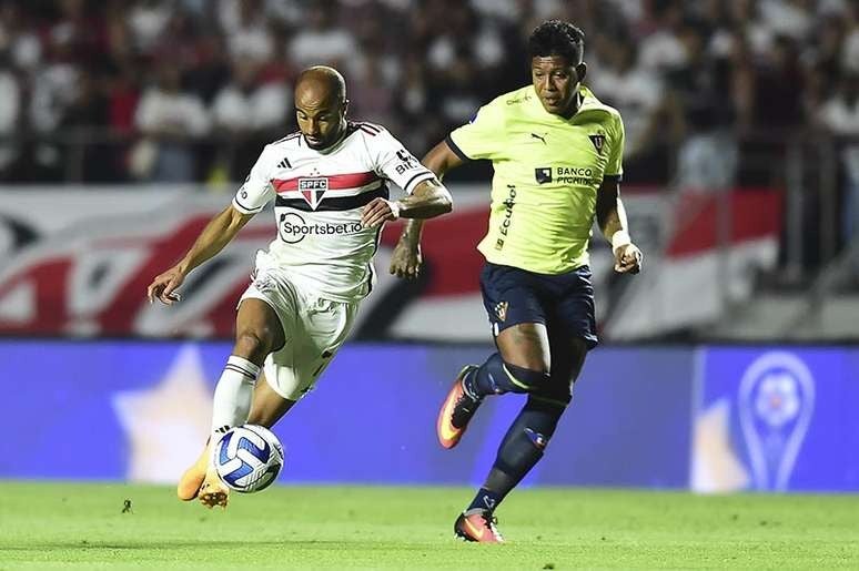 Sul-Americana: São Paulo sofre com velho conhecido e perde da LDU no jogo  de ida