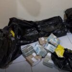 Vídeo: PF encontra R$ 3,2 milhões dentro de sacos de lixo em Roraima Vídeo: PF encontra R$ 3,2 milhões dentro de sacos de lixo em Roraima