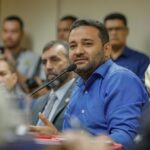Secretário da Educação solicita junto ao TCE auditoria sobre carona de R$ 24 milhões em licitações Secretário da Educação solicita junto ao TCE auditoria sobre carona de R$ 24 milhões em licitações