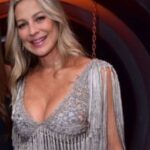 Luana Piovani rouba a cena em evento ao usar vestido com transparência Luana Piovani rouba a cena em evento ao usar vestido com transparência