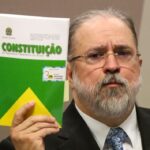 Após acordo de Cid, Aras diz que PGR não aceita delações feitas à PF Após acordo de Cid, Aras diz que PGR não aceita delações feitas à PF