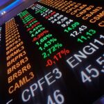 Bolsa sobe e dólar cai, com pequeno alívio da inflação americana Bolsa sobe e dólar cai, com pequeno alívio da inflação americana