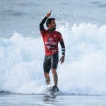 Filipe Toledo é bicampeão mundial de surfe