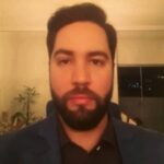 Aluna acusa promotor de agressão na porta da escola em Minas Gerais Aluna acusa promotor de agressão na porta da escola em Minas Gerais