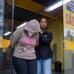 Falsa médica presa na Baixada Fluminense escolheu mulher de nome e aparência parecidos para não chamar atenção de hospital