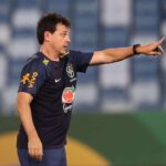 Diniz aponta importância tática de Richarlison e justifica titularidade do atacante na Seleção Diniz aponta importância tática de Richarlison e justifica titularidade do atacante na Seleção