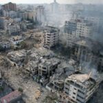 Parte dos brasileiros na Faixa de Gaza está abrigada em escola