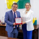Detran agradece apoio da ALEAC e entrega homenagem ao presidente