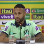 Neymar solta o verbo após festa em Mangaratiba Neymar solta o verbo após festa em Mangaratiba