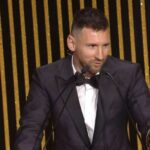 Lionel Messi bate recorde de Pelé e conquista a Bola de Ouro pela 8ª vez Lionel Messi bate recorde de Pelé e conquista a Bola de Ouro pela 8ª vez