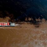 Navios de carga cancelam ida a Manaus por conta de seca extrema no AM