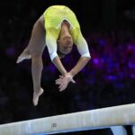 Rebeca Andrade fatura mais uma medalha e é bronze na trave; Simone Biles conquista outro ouro Rebeca Andrade fatura mais uma medalha e é bronze na trave; Simone Biles conquista outro ouro