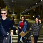 Sandy e Lucas desembarcam juntos no Brasil após turnê no exterior Sandy e Lucas desembarcam juntos no Brasil após turnê no exterior
