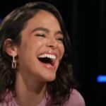 Bruna Marquezine ri ao ser questionada sobre 'livramento', e público reage: 'Foi o Neymar'