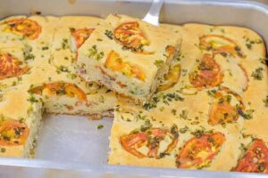 Torta de sardinha super simples e rápida a massa é batida à mão e o recheio não vai ao fogo